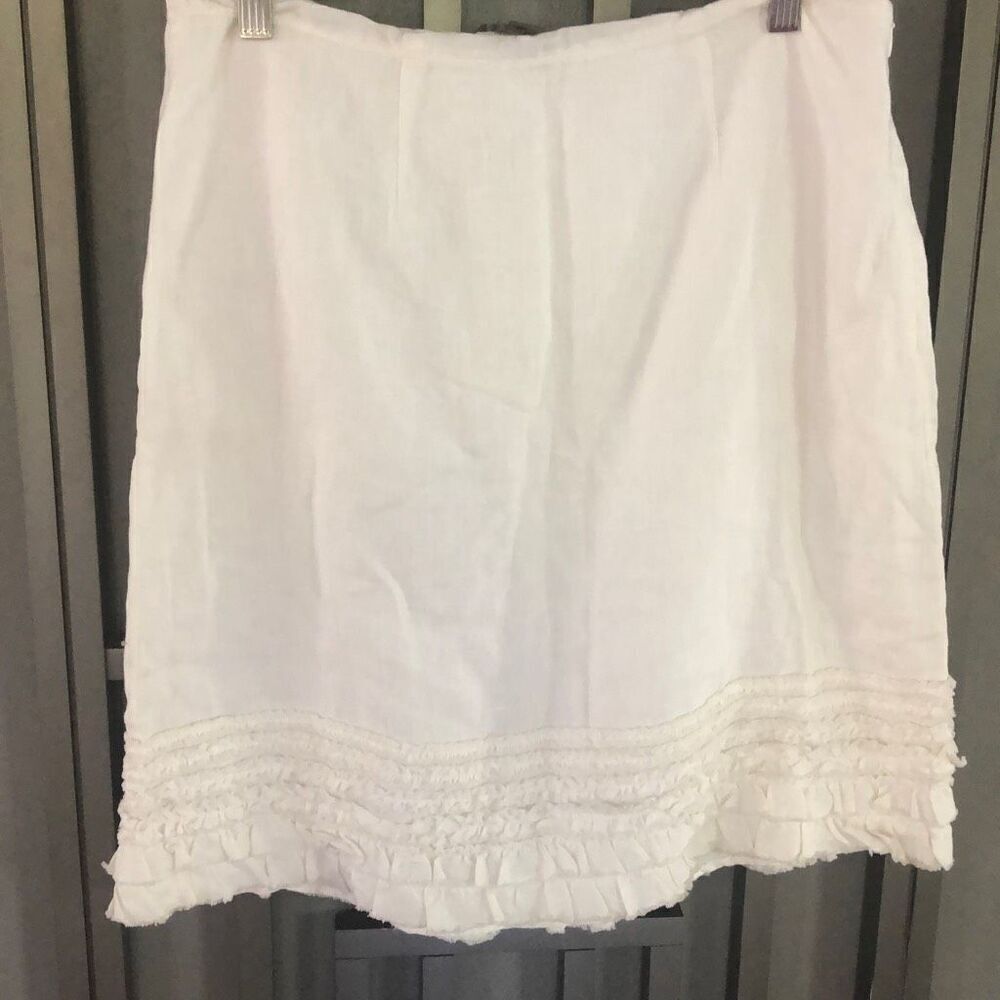Tommy Bahama white linen ruffle skirt, size 6